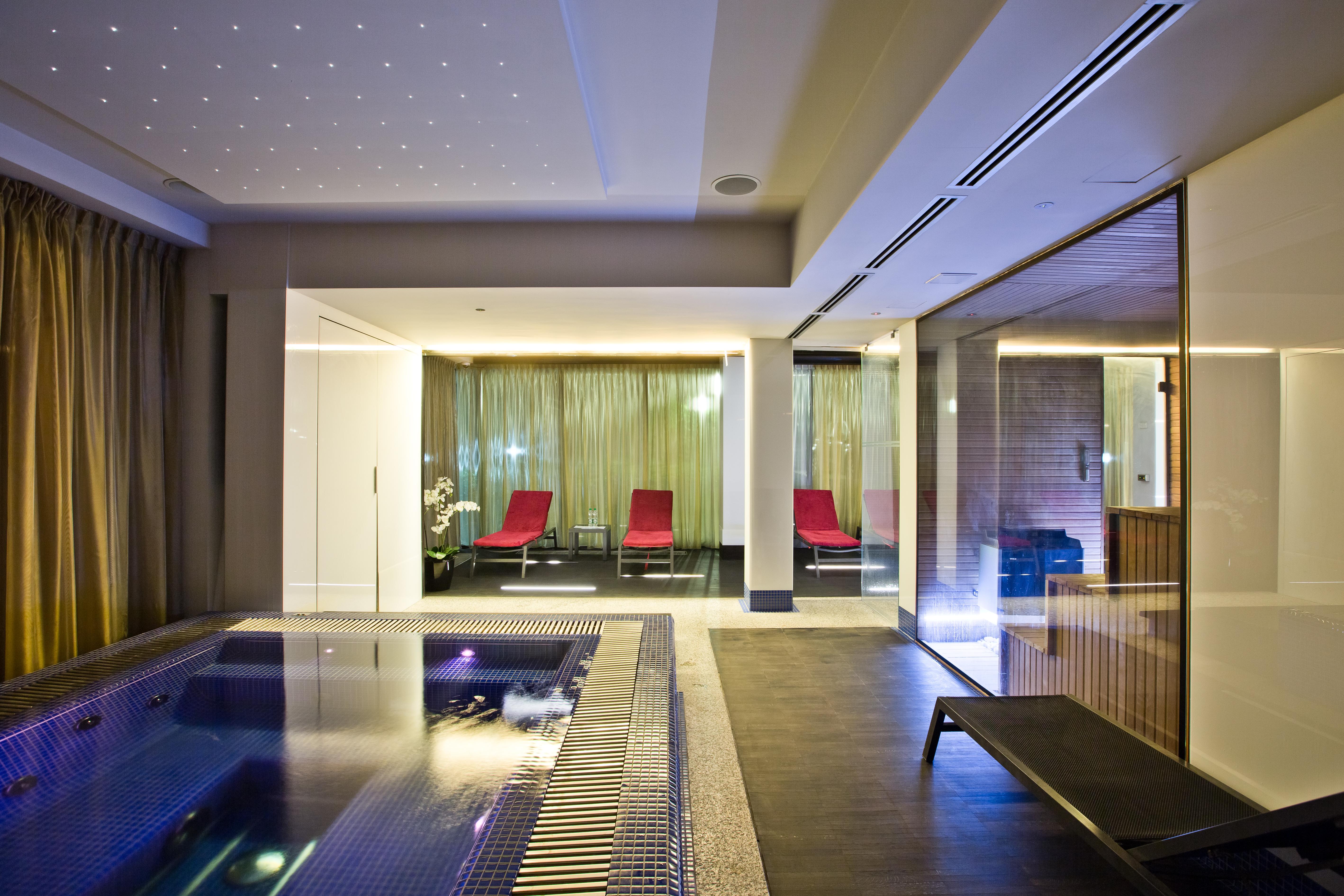 ורוצלב Platinum Palace Boutique Hotel & Spa מראה חיצוני תמונה The spa at The Dorchester