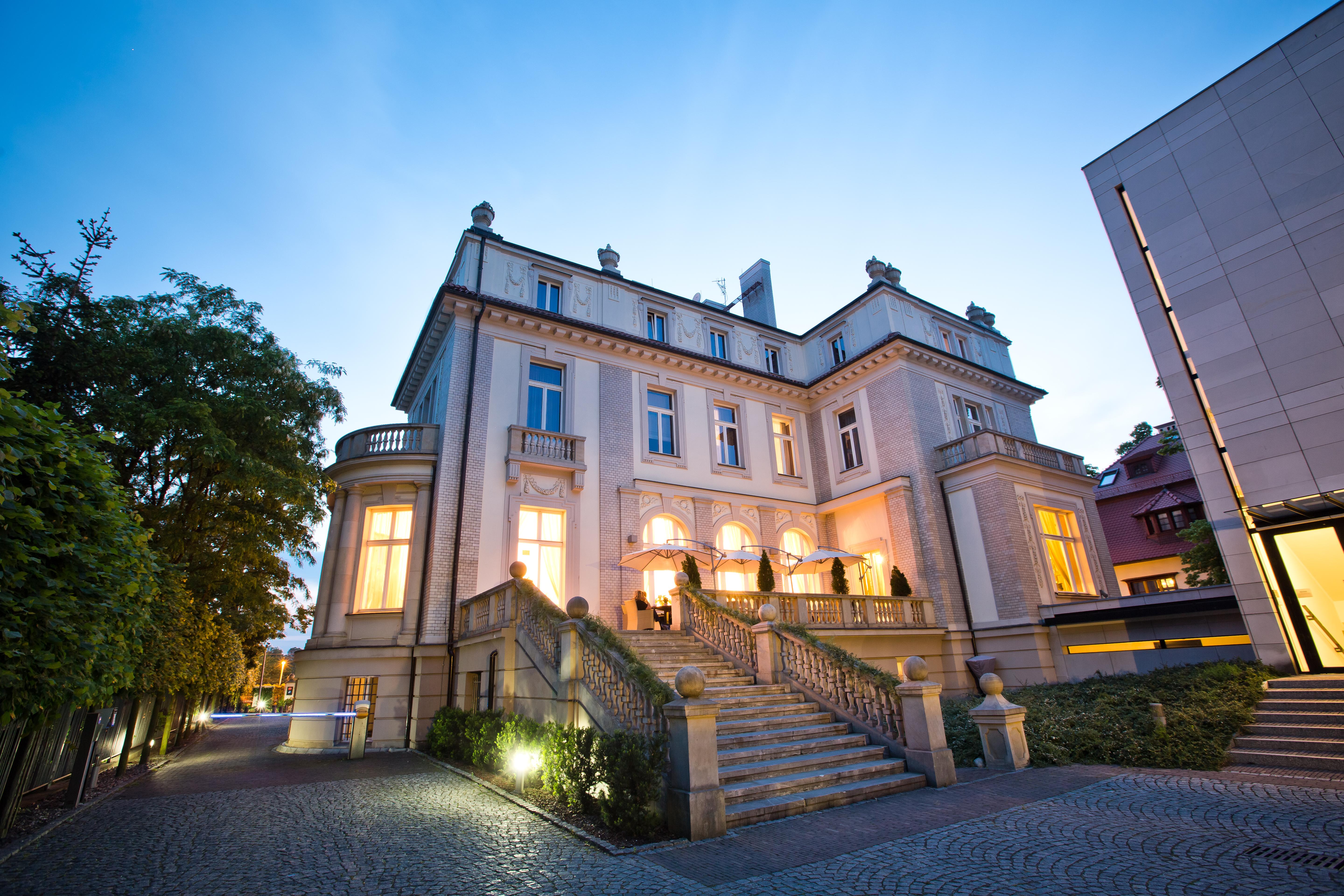 ורוצלב Platinum Palace Boutique Hotel & Spa מראה חיצוני תמונה Villa Hügel