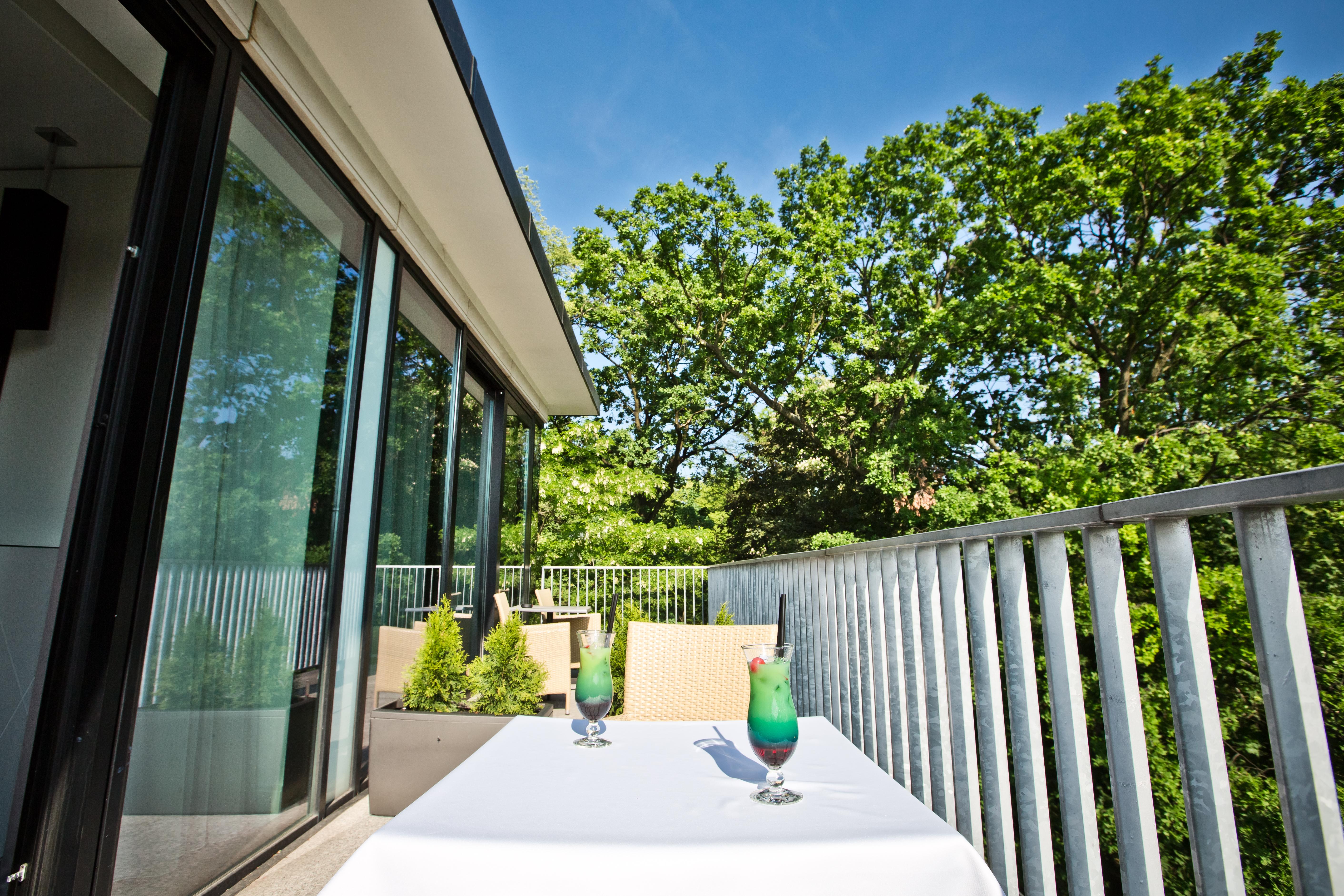 ורוצלב Platinum Palace Boutique Hotel & Spa מראה חיצוני תמונה A balcony