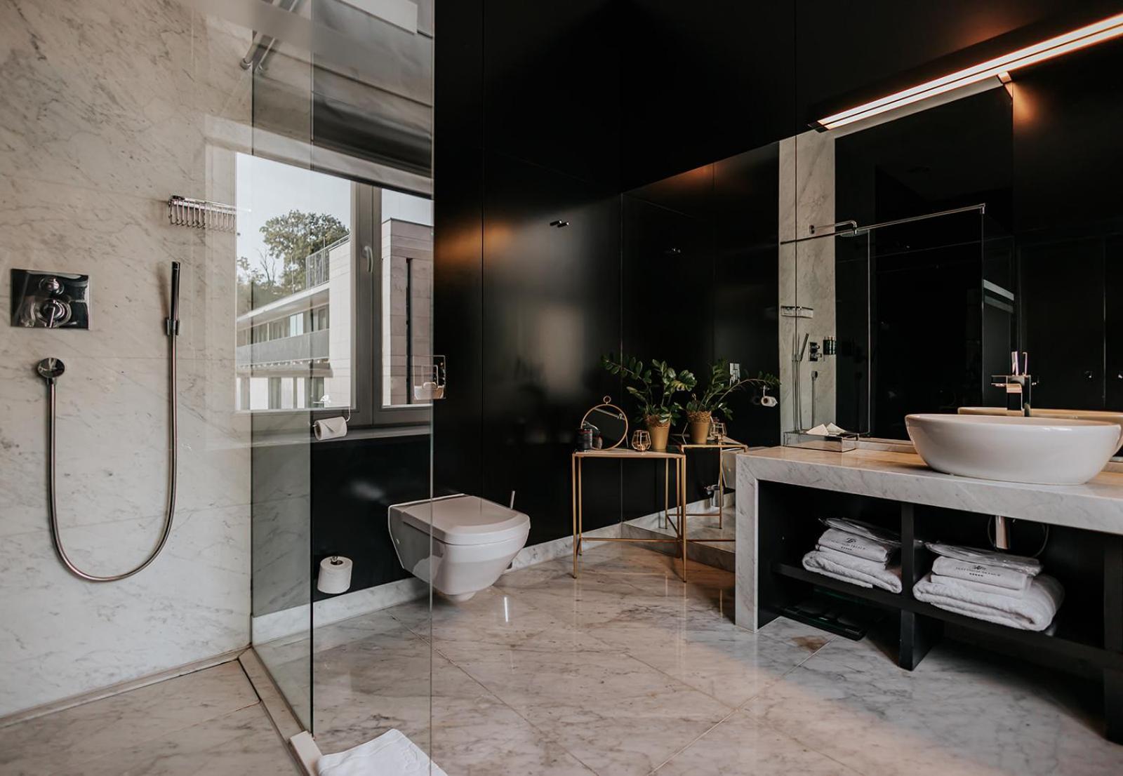 ורוצלב Platinum Palace Boutique Hotel & Spa מראה חיצוני תמונה Bathroom