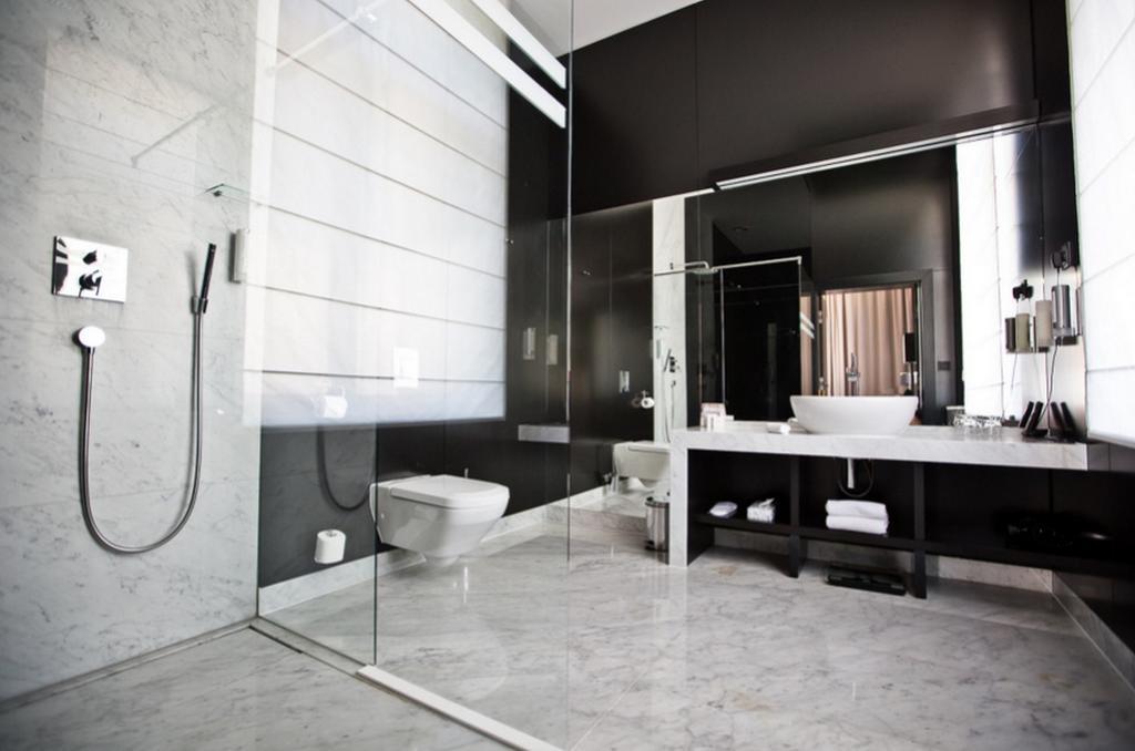 ורוצלב Platinum Palace Boutique Hotel & Spa מראה חיצוני תמונה Bathroom